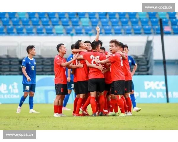 昨日足球赛事回顾:豪门强队逆袭胜利 争冠形势愈加紧张